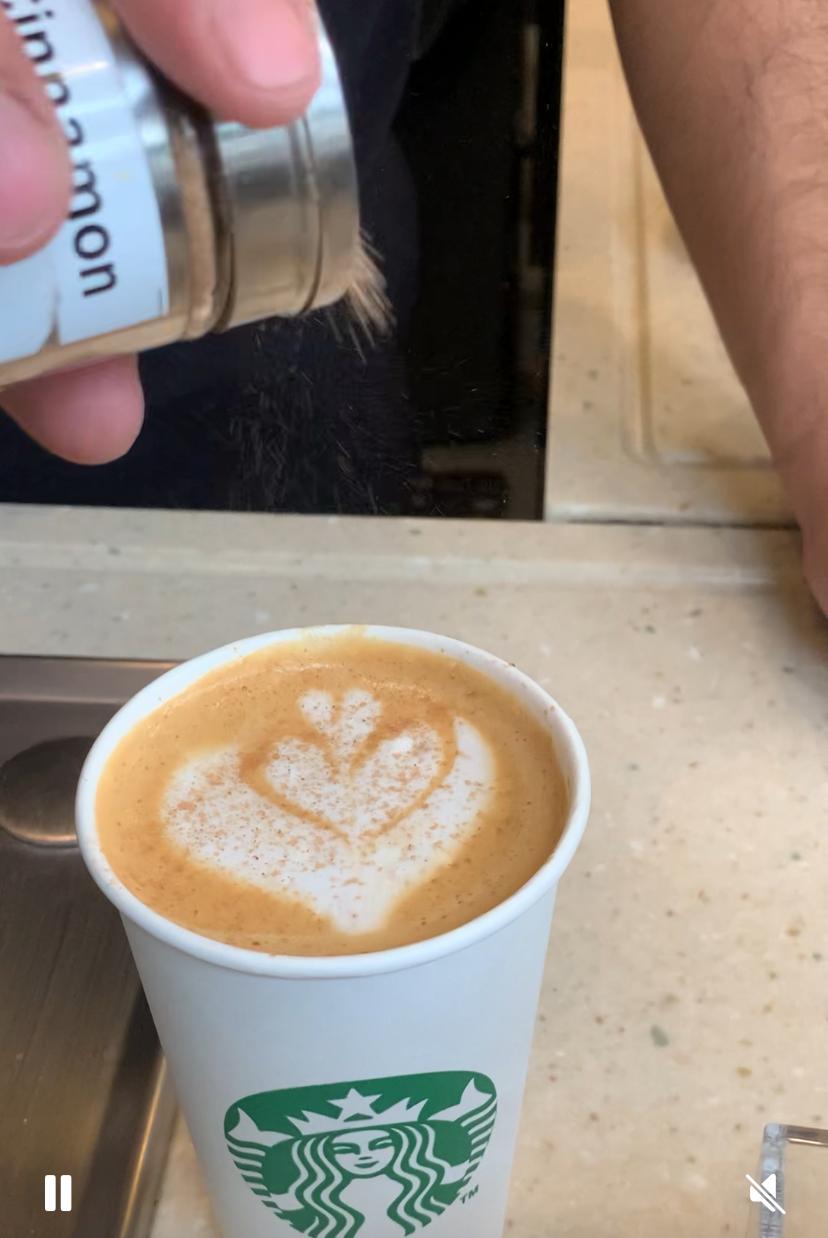 Starbucks — photograph 6