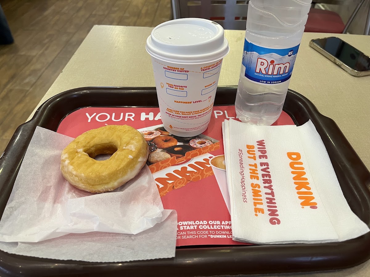 Dunkin' — photograph 2