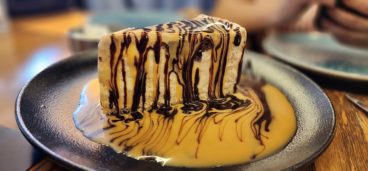 Cheese On Top Furn el Chebbak — photograph 2