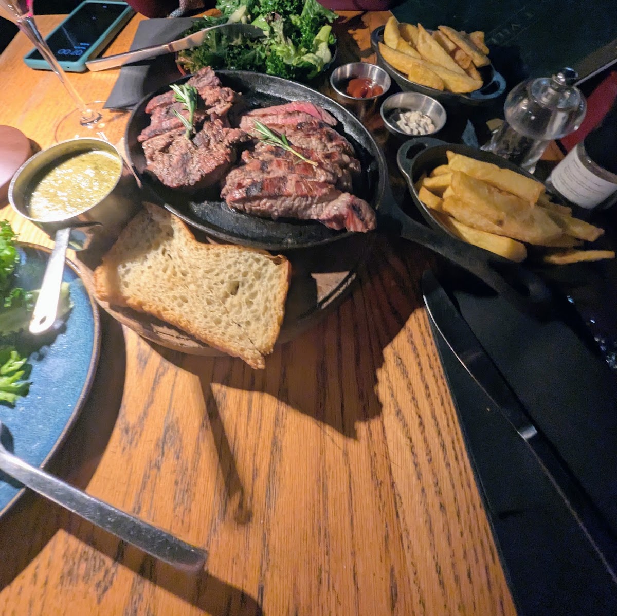 East Village Achrafieh - Neighborhood Eatery — photograph 5