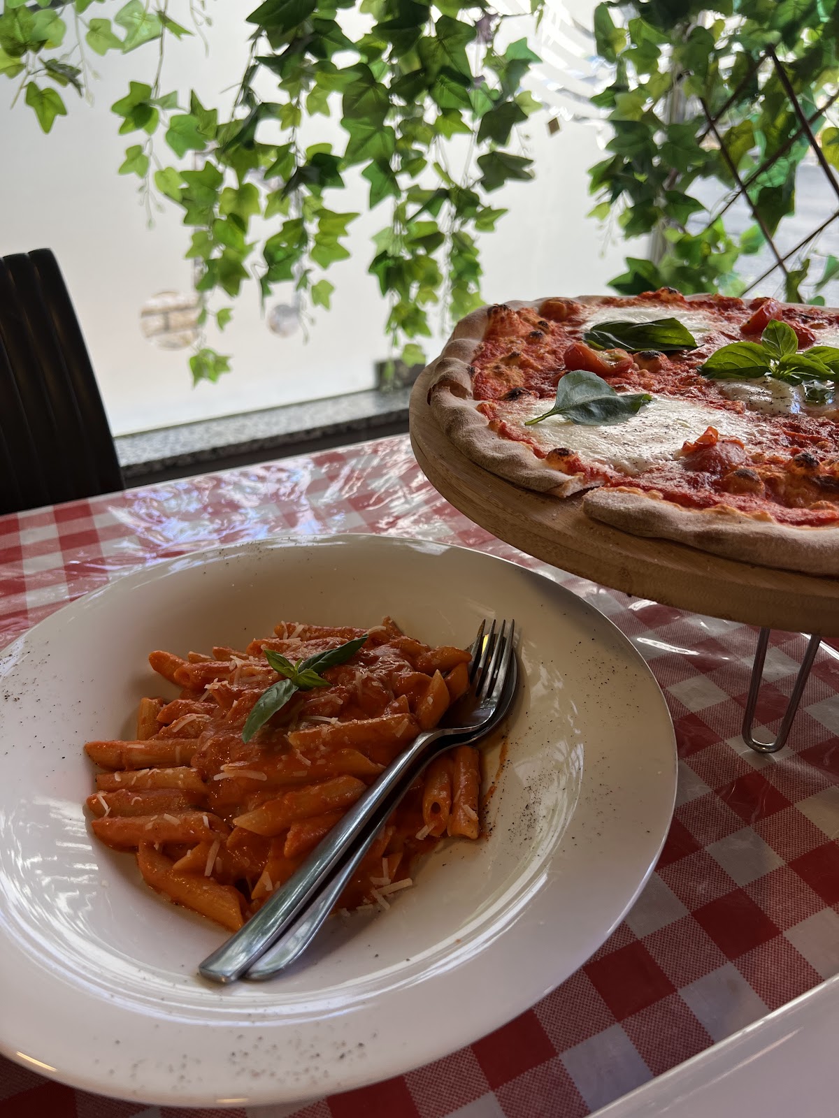 Pizza Enzo — photograph 6
