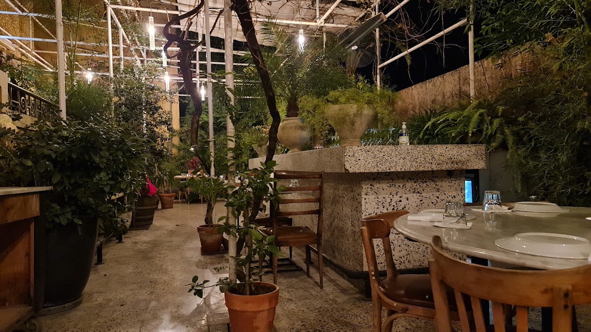 Makan — photograph 4