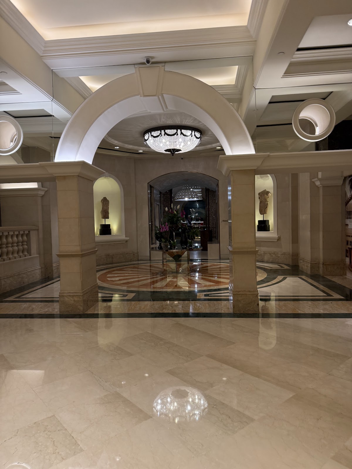 Mosaic Restaurant — photograph 4