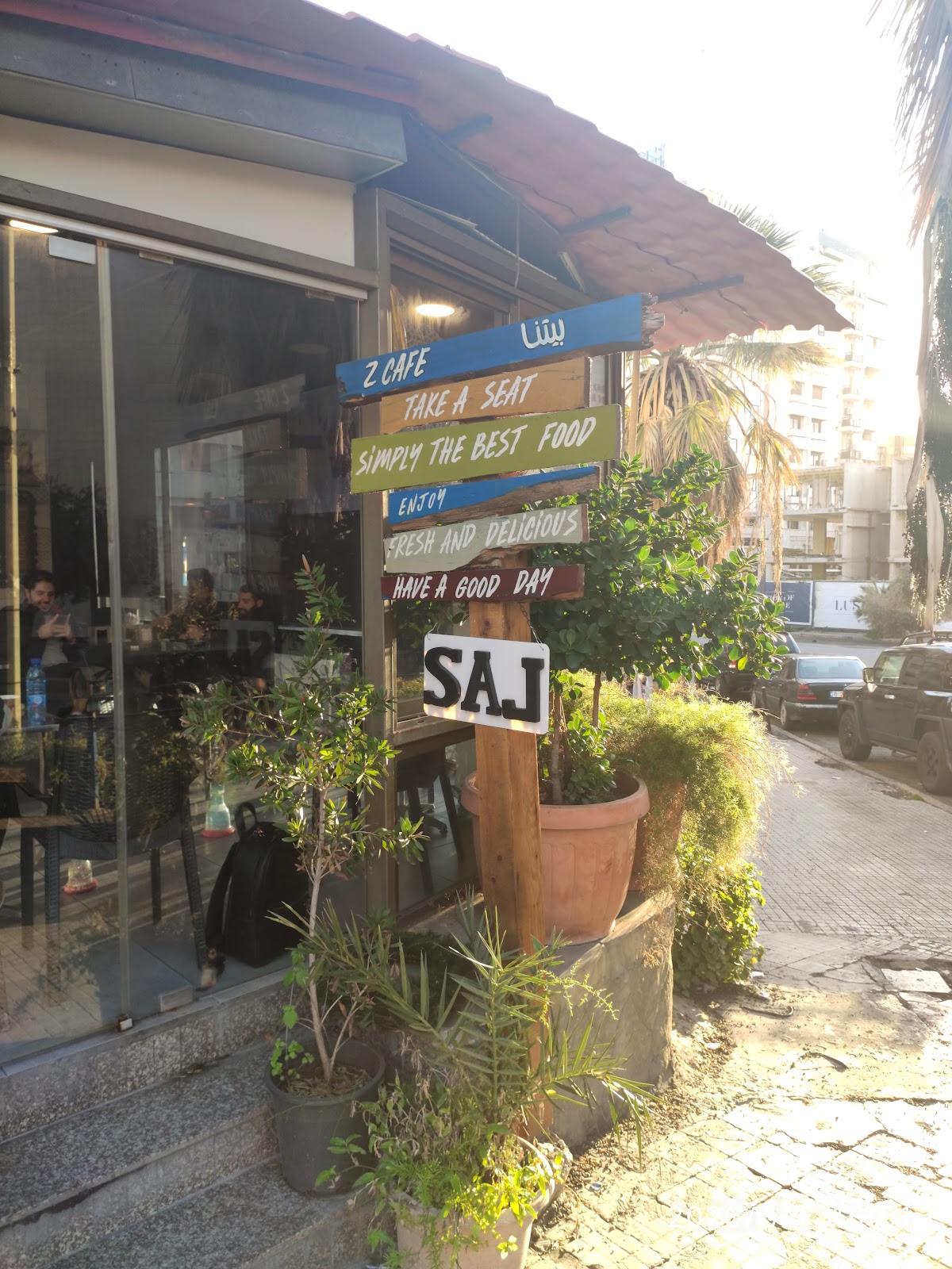 Z Cafe — photograph 4