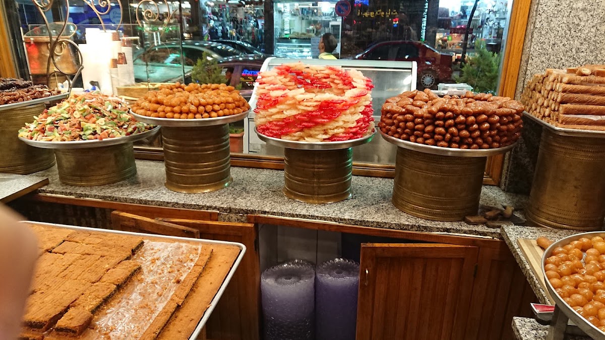 Al Shami Bakery — photograph 2