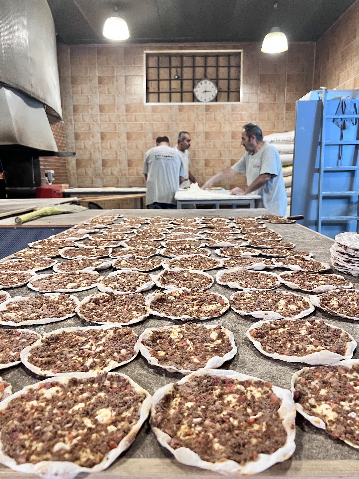 Ichkhanian Bakery — photograph 2