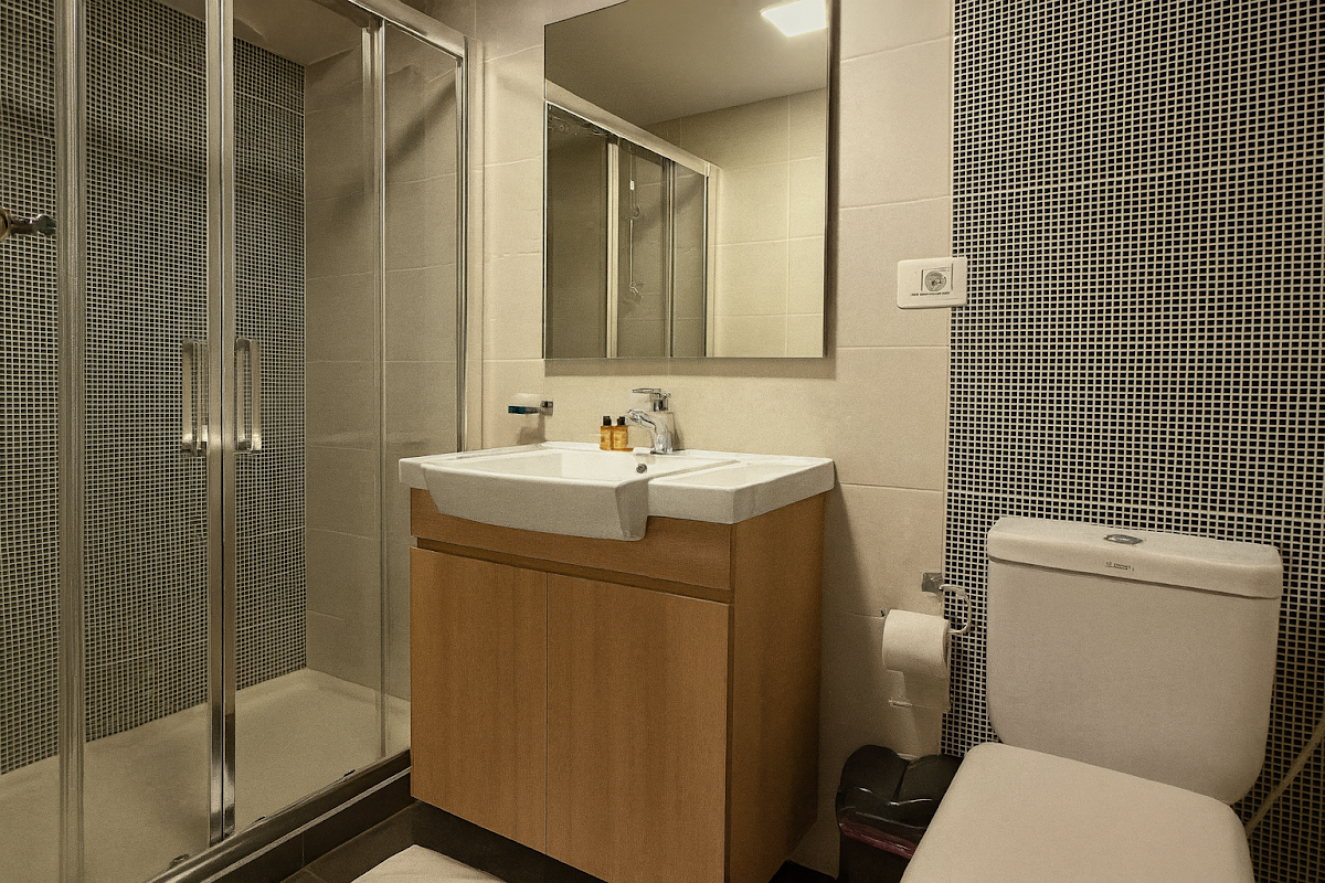 Shade Suites — photograph 3