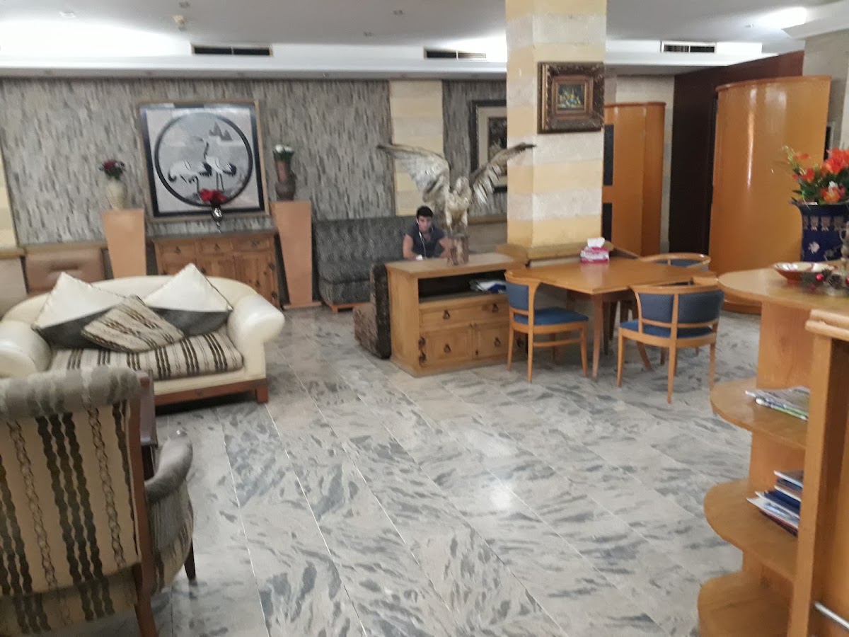 Weekend Furnished Apartment – Hamra near AUBMC — photograph 6