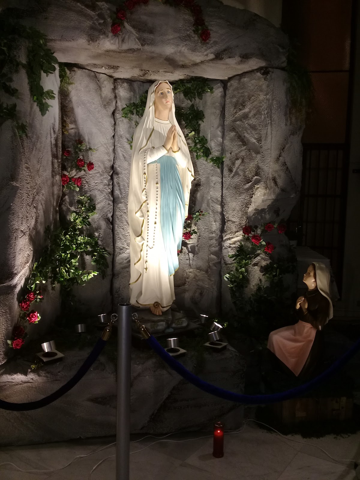 Paroisse Notre Dame de Lourdes — photograph 3