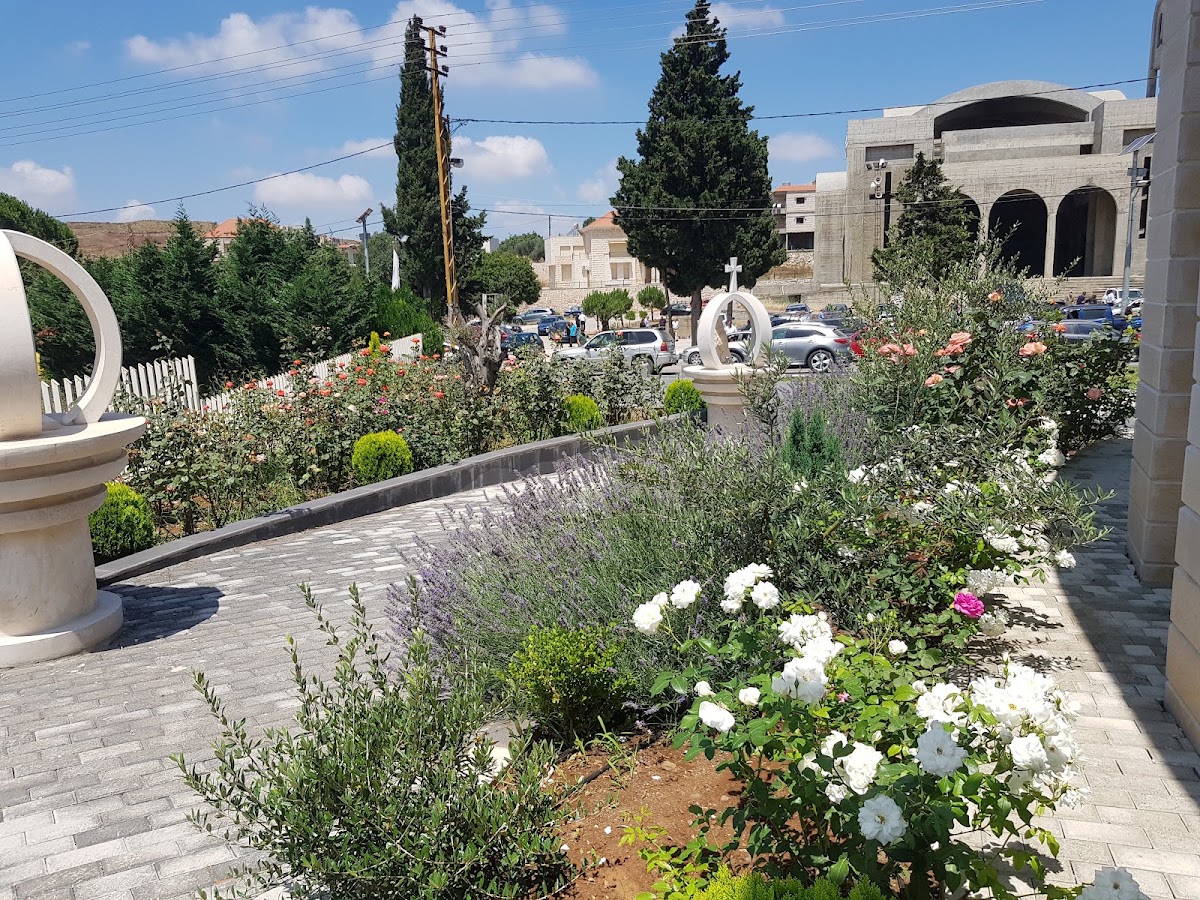 Sainte Lourdes — photograph 3