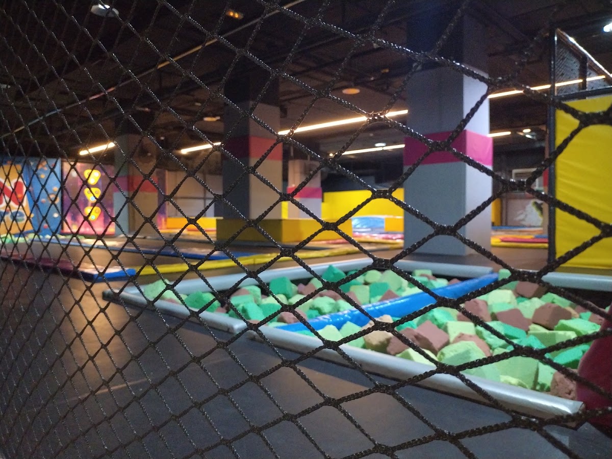 Fun square — photograph 6