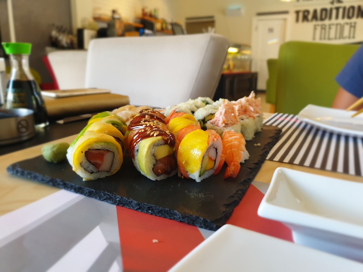 ObI Sushi Broumana — photograph 6
