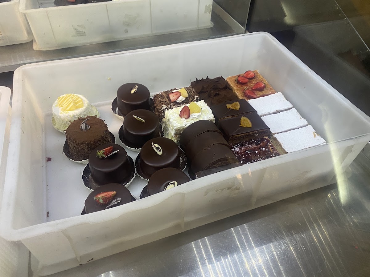 Pate à Choux — photograph 3