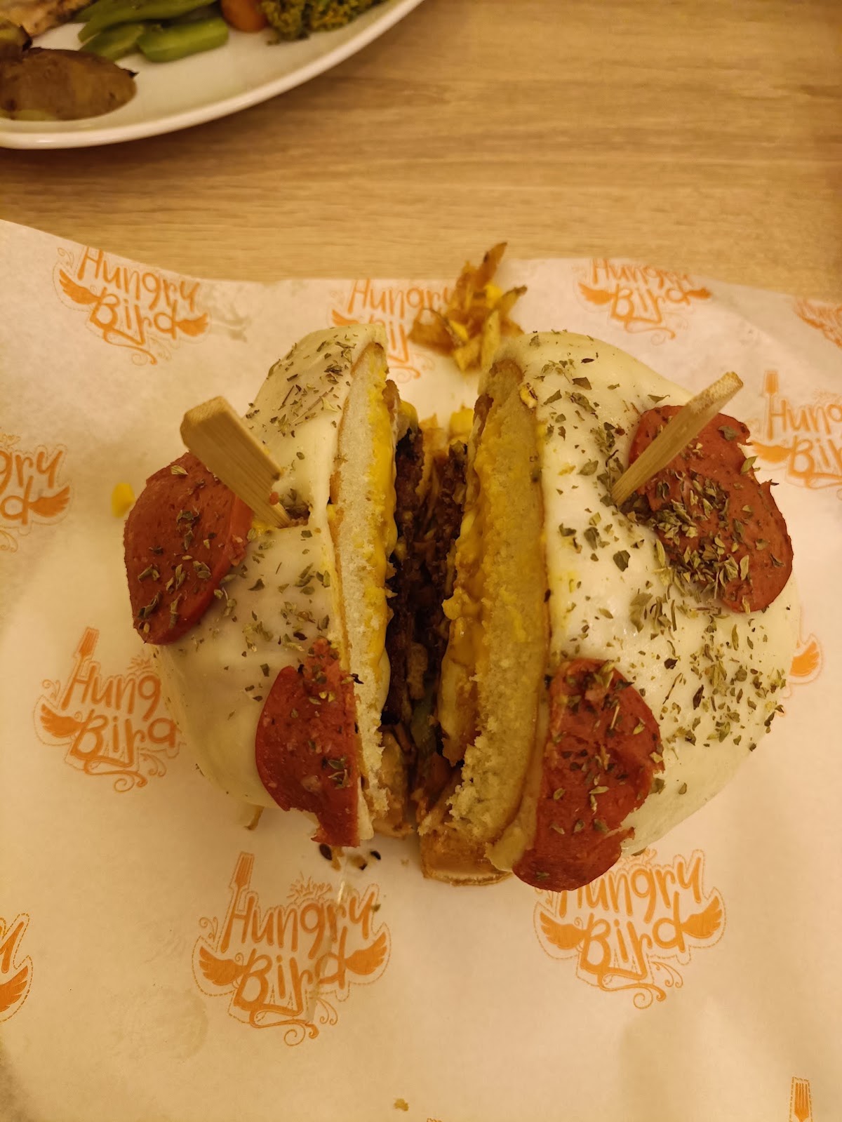 HUNGRY BIRD RESTAURANT — photograph 5
