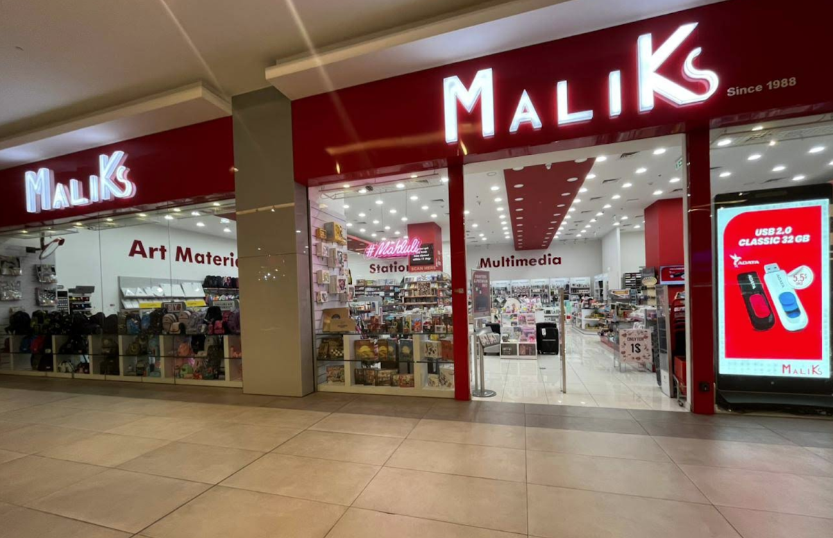 Maliks Spot Choueifat — photograph 3