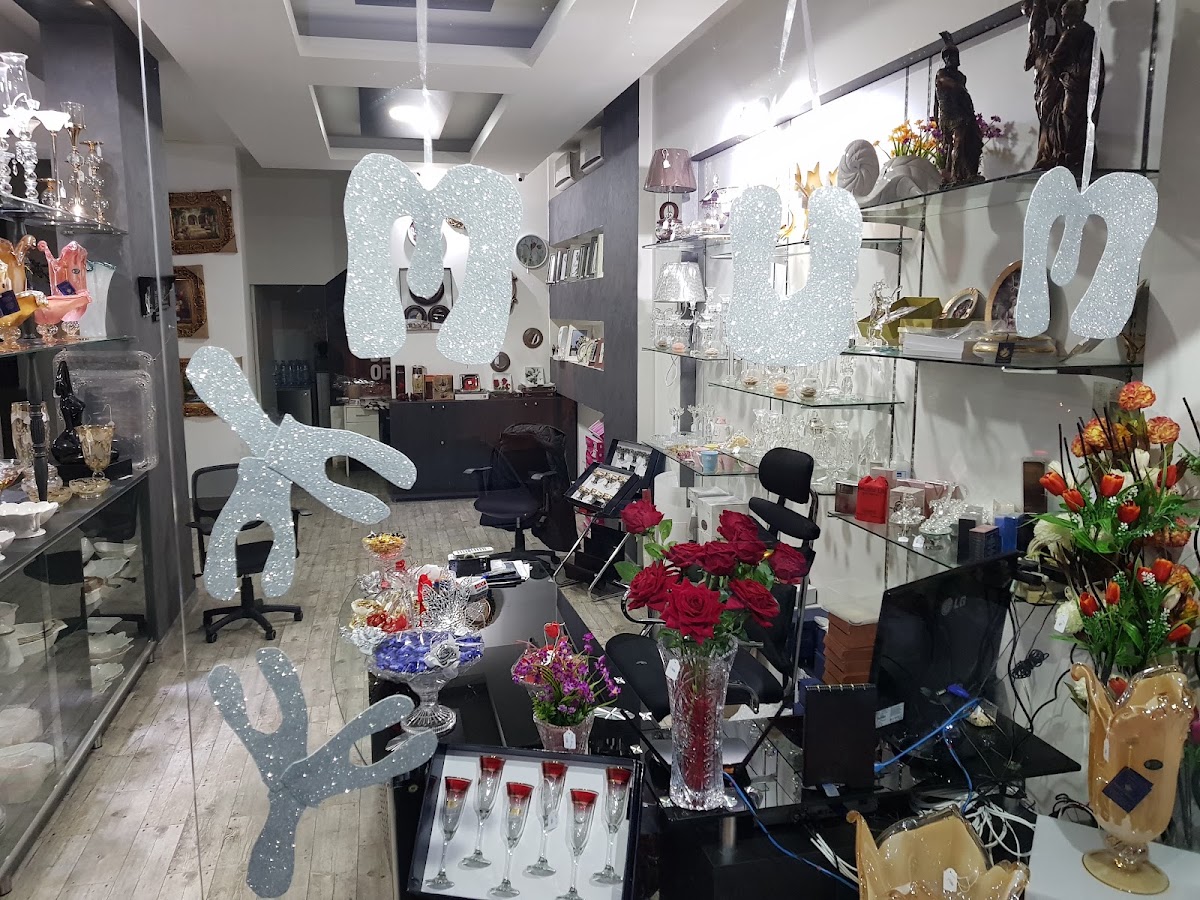 Dimi Cristal and Gifts — photograph 2