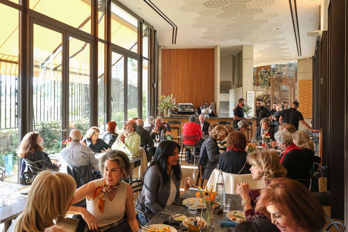 Pavilion Café — photograph 3