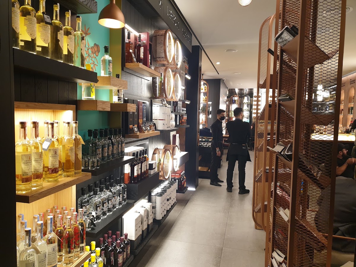 The Cask & Barrel — photograph 2