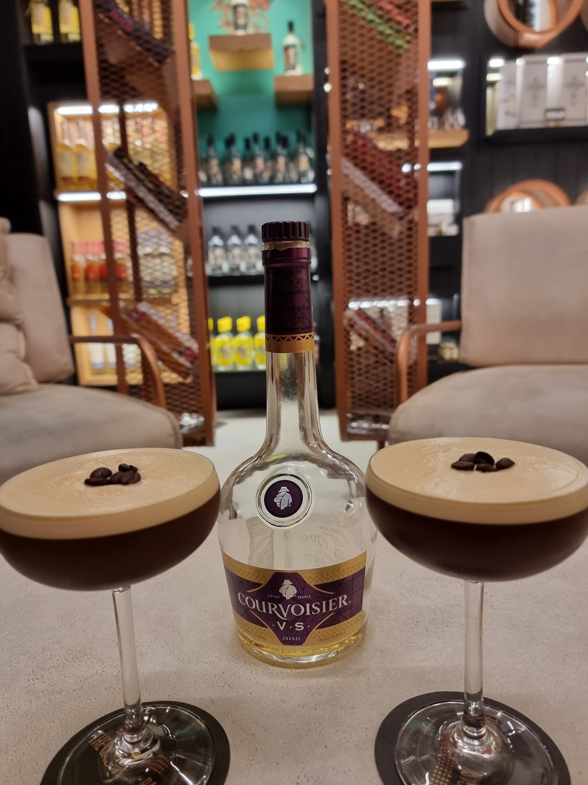 The Cask & Barrel — photograph 6