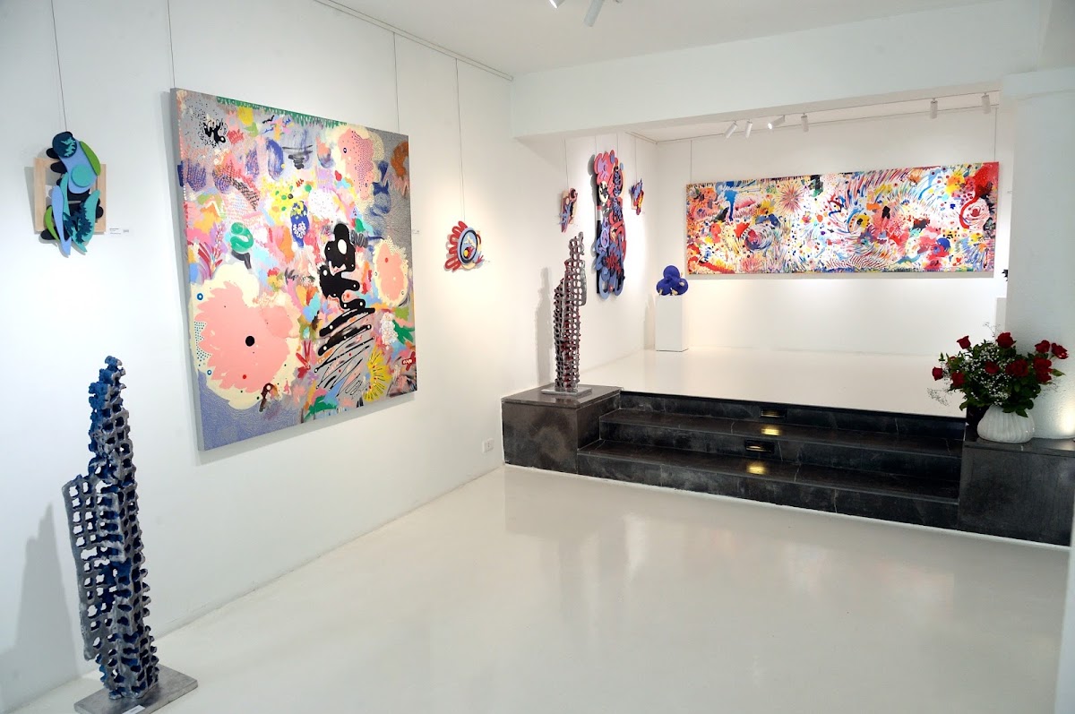 Chaos Art Gallery — photograph 2
