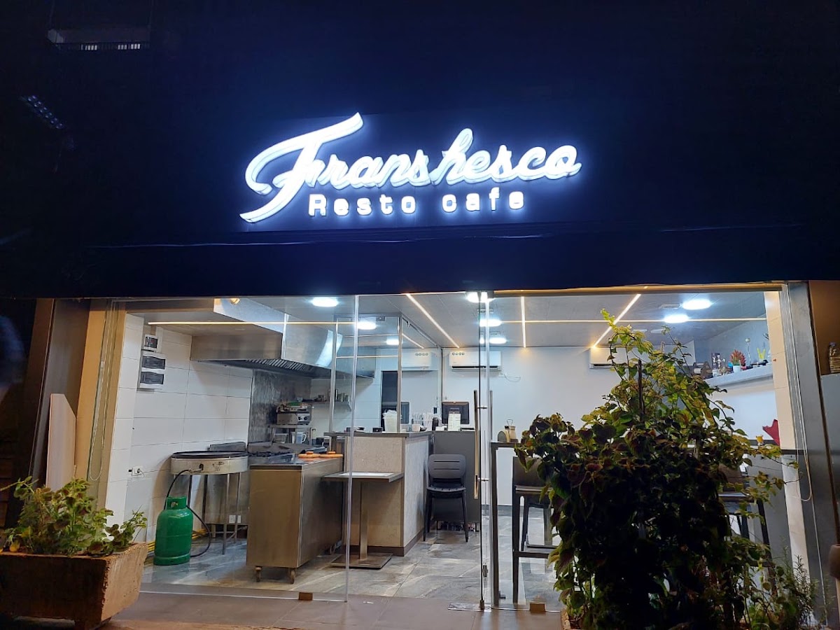 Franshesco resto & cafe — photograph 3
