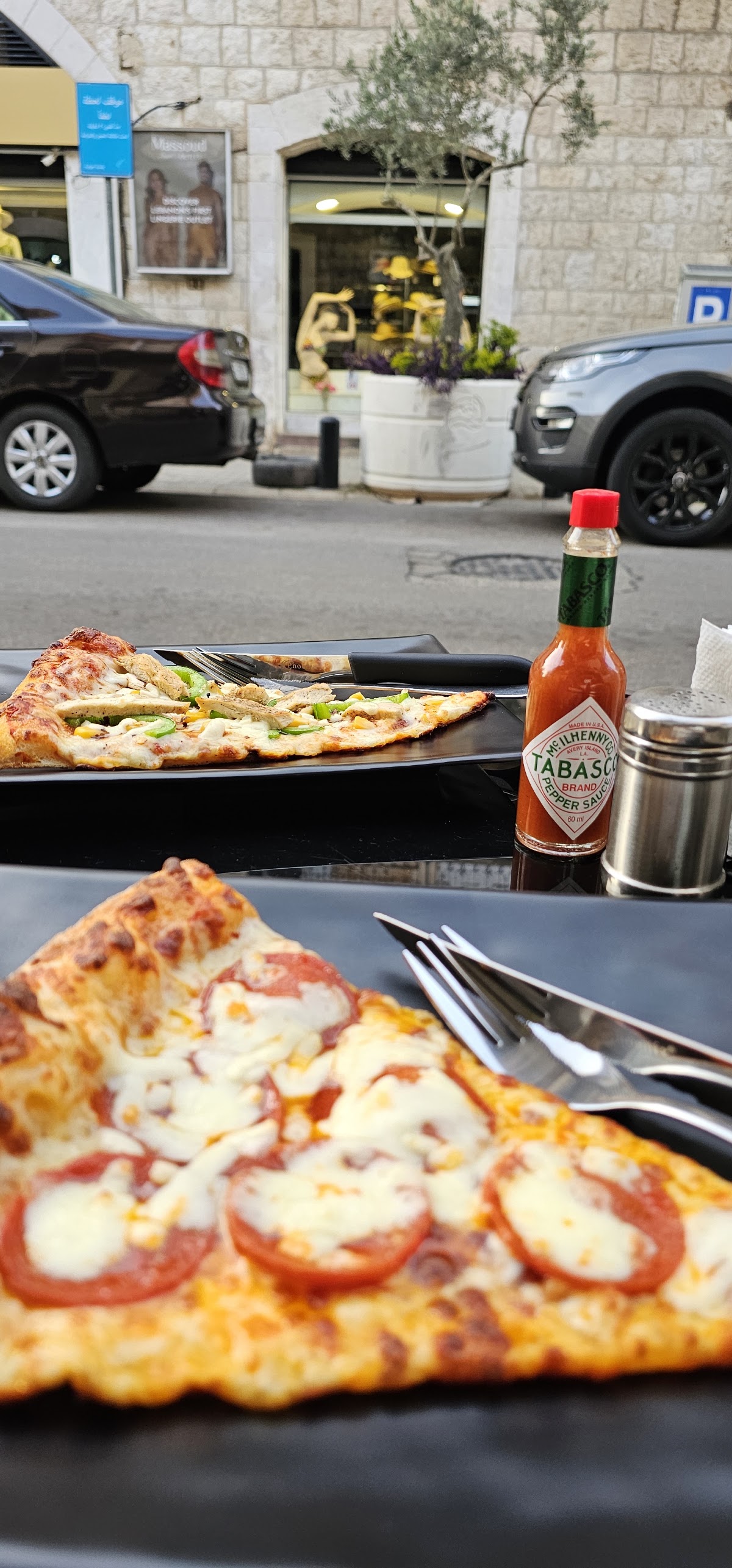 Calizza Pizza & Subs — photograph 6