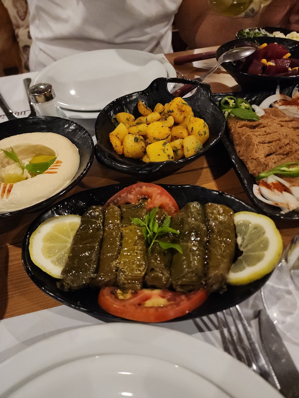 Al Baladi Restaurant — photograph 2