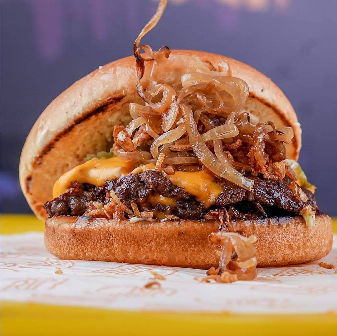 Cali Burger — photograph 4