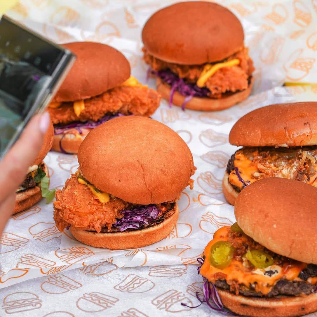 Cali Burger — photograph 5