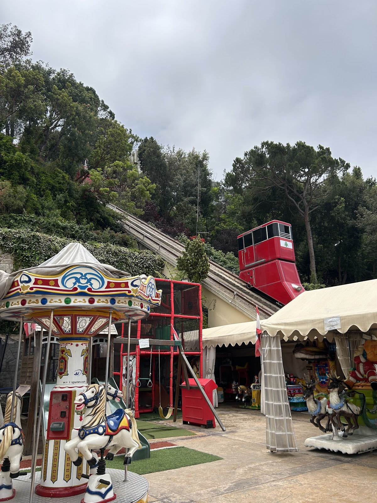 Teleferique Cafe Resto — photograph 4