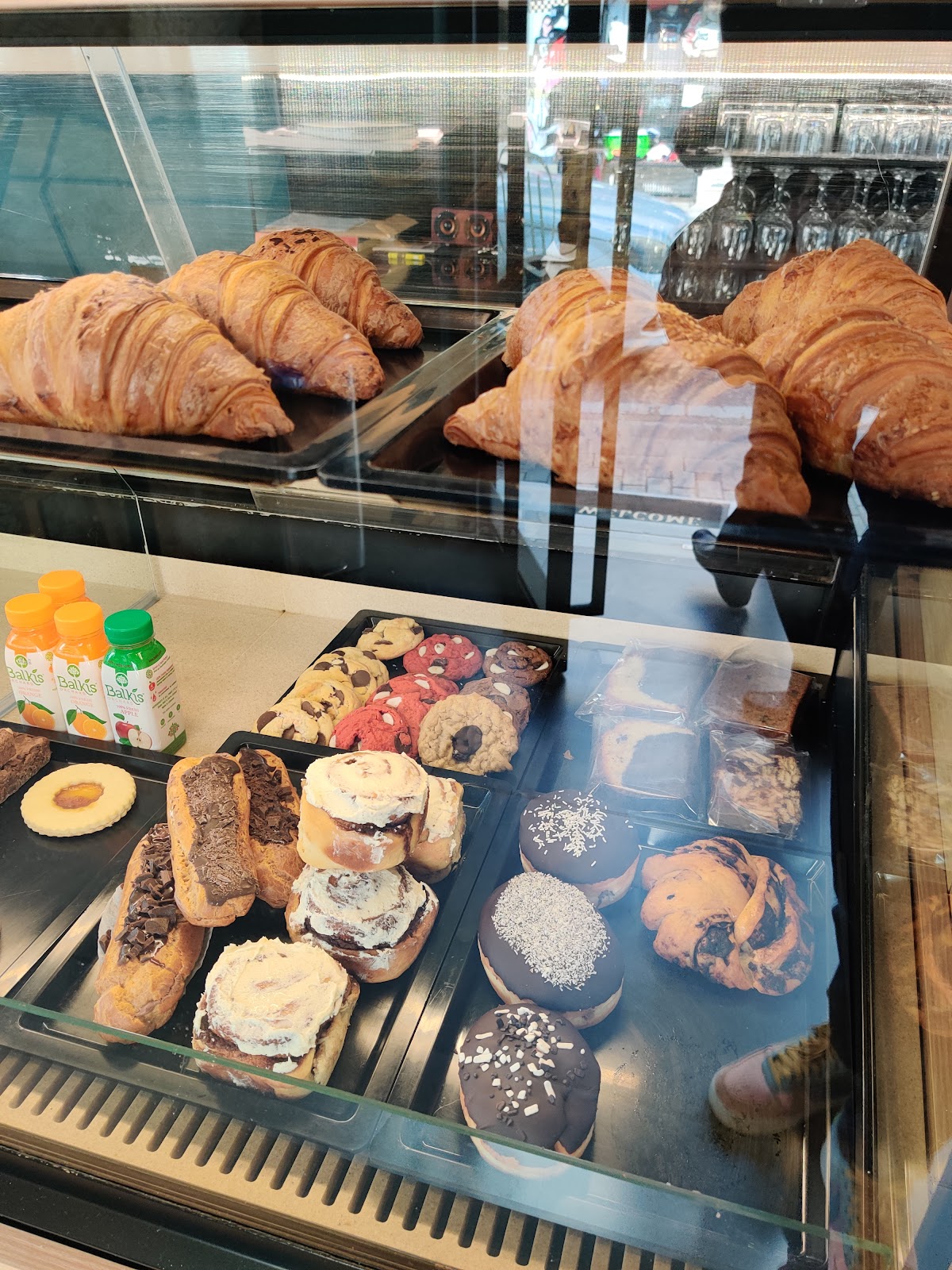 Jonas Street Cafe - jounieh — photograph 6