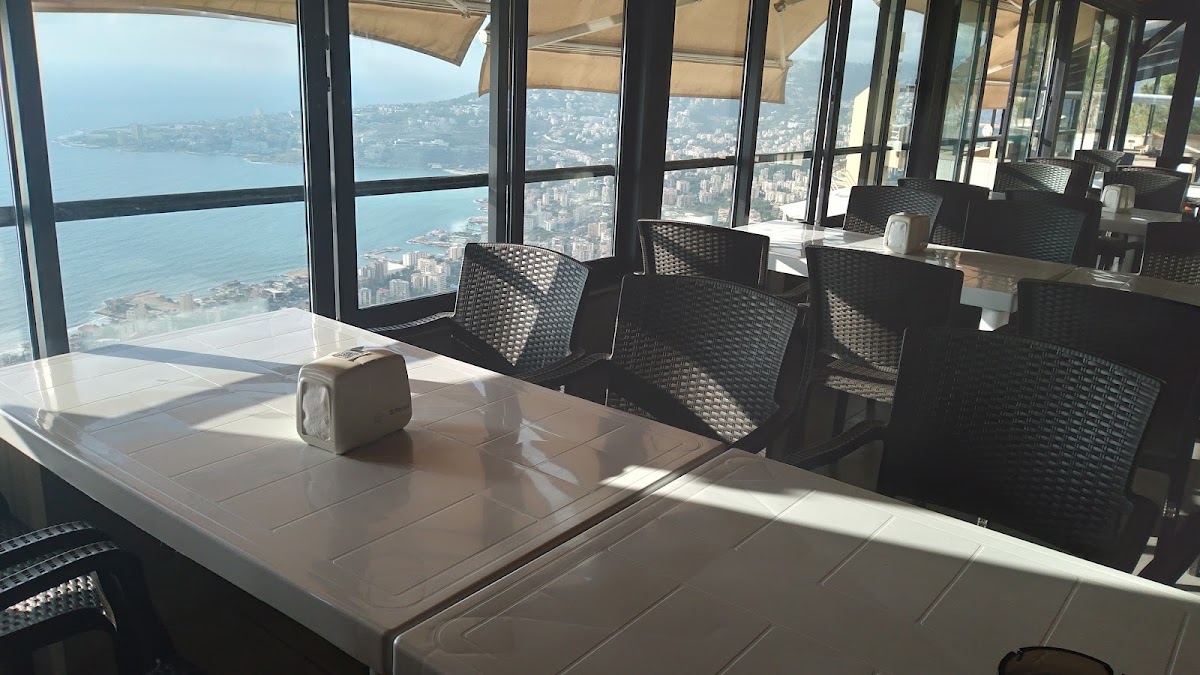 Chidiac Cafe — photograph 6