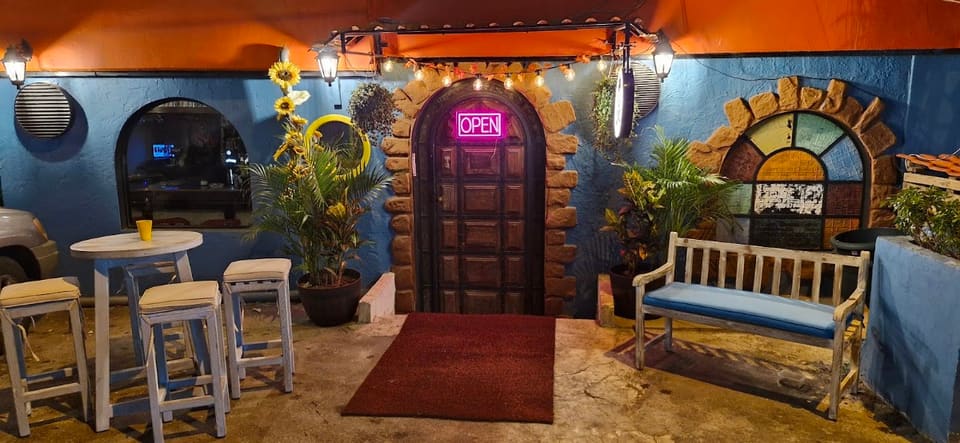 Shelby's Bar