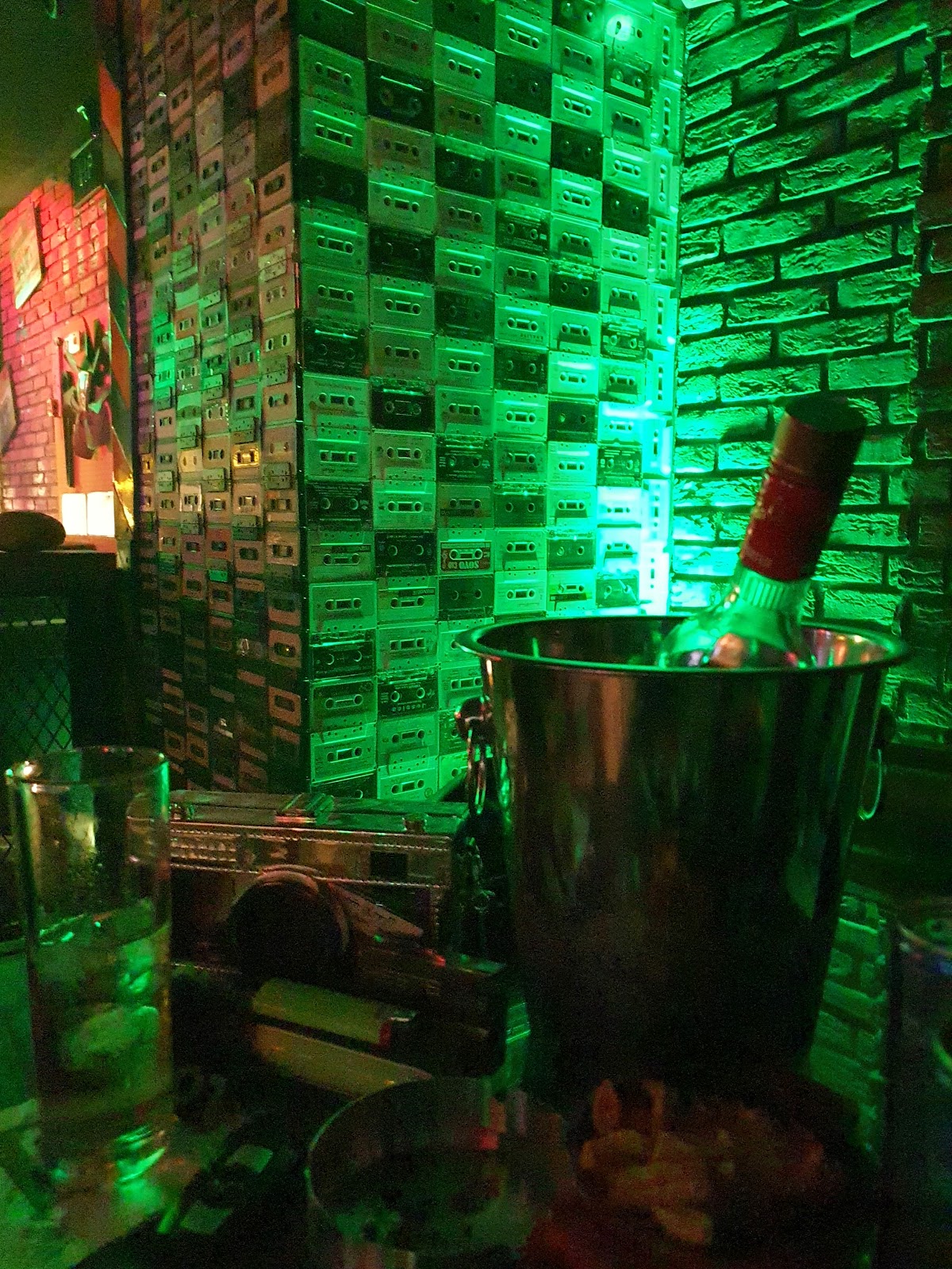 TAPE Karaoke Pub — photograph 5