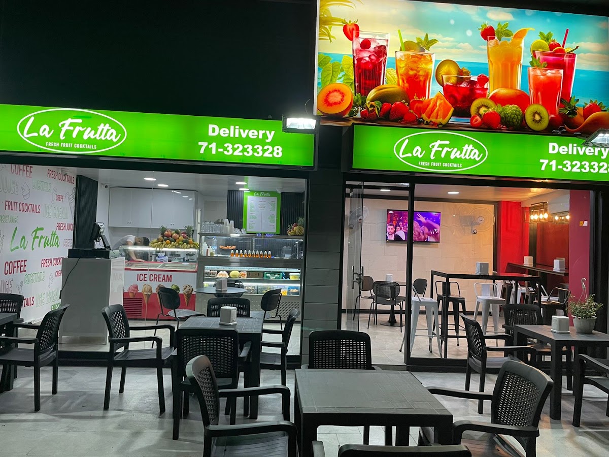 La Frutta Juices and Desserts