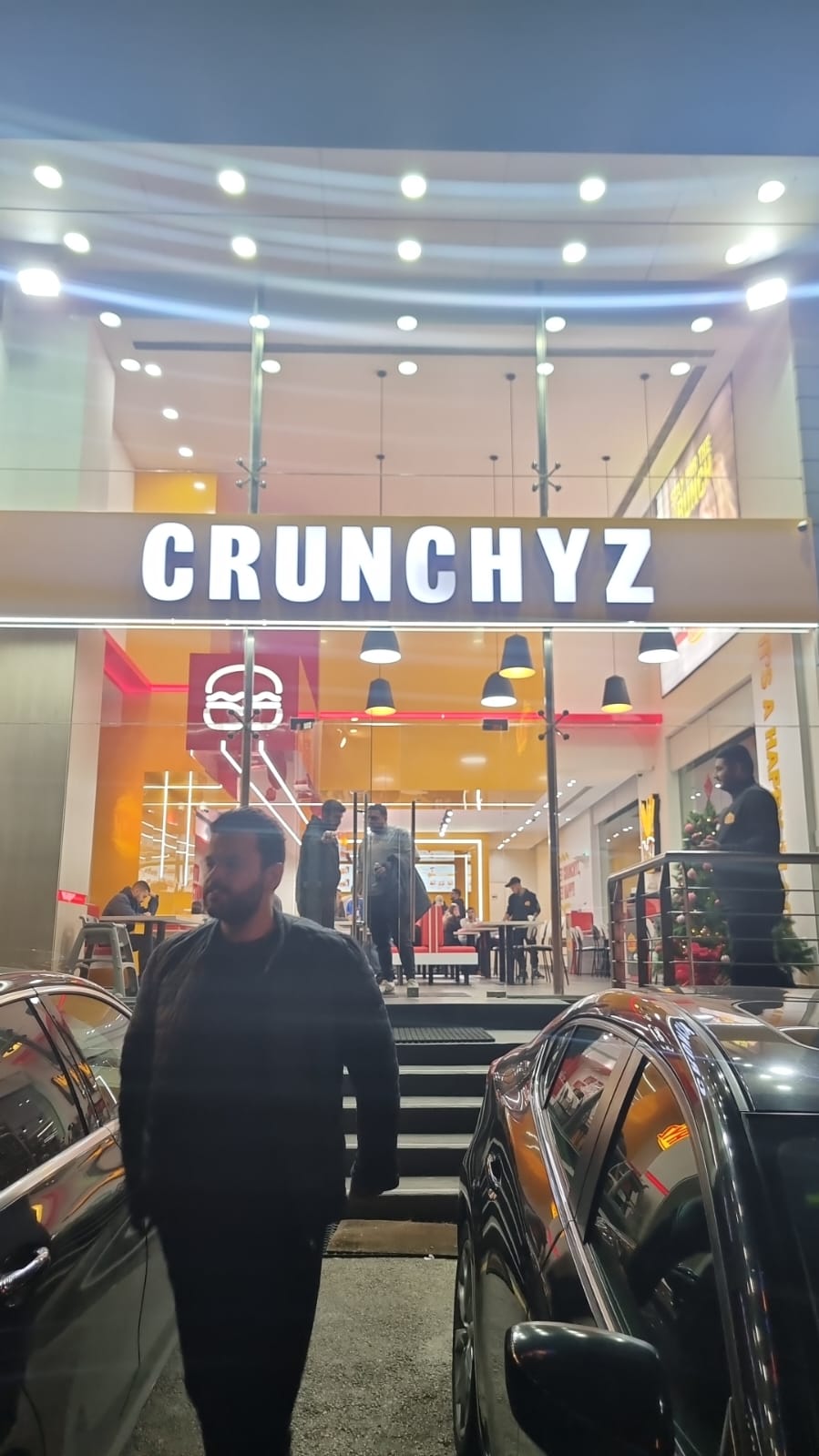 Crunchyz Burgers — photograph 3