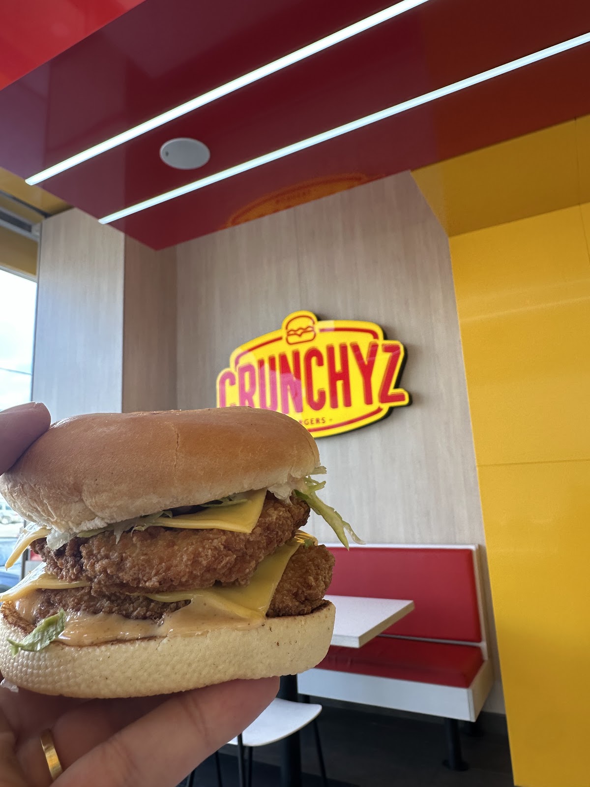 Crunchyz Burgers — photograph 6