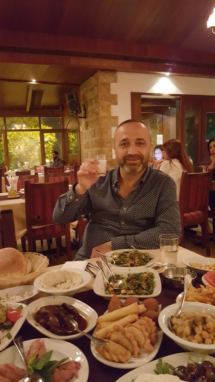 Awtar Restaurant — photograph 4