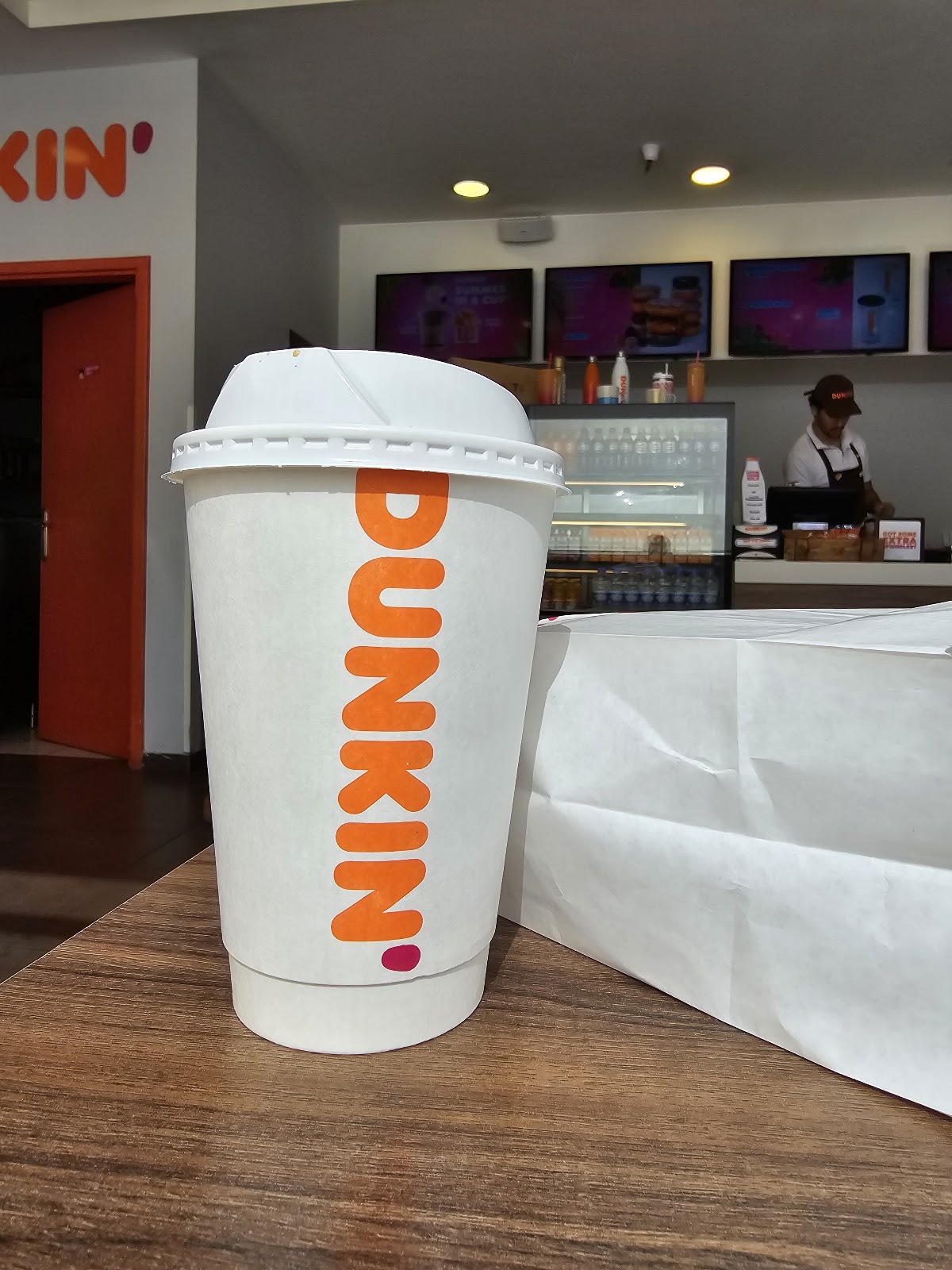 Dunkin’ Jeita — photograph 3