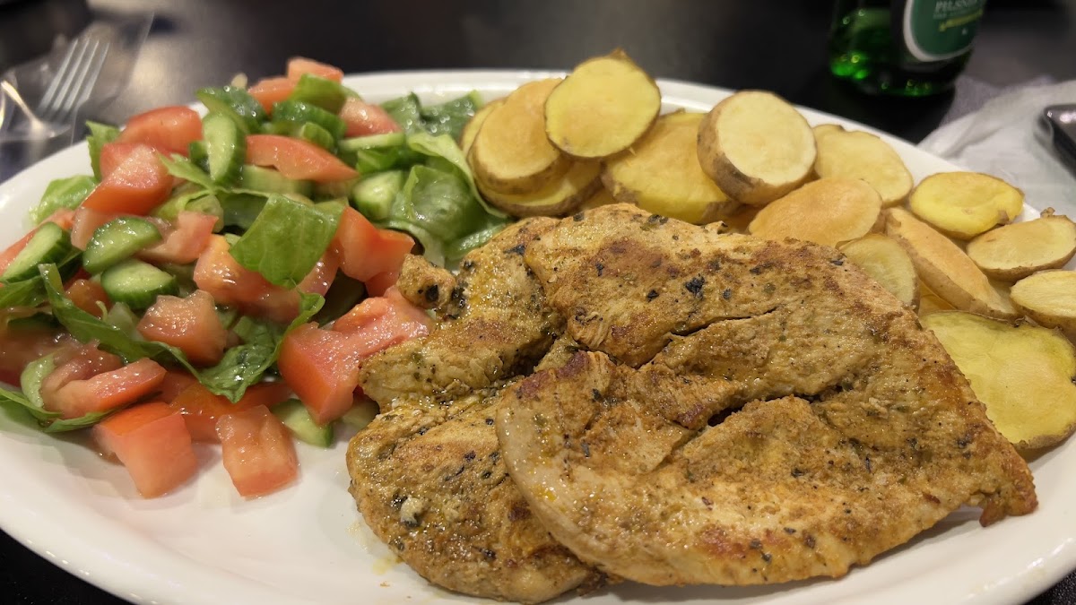 Sahar Resto-Cafe — photograph 2