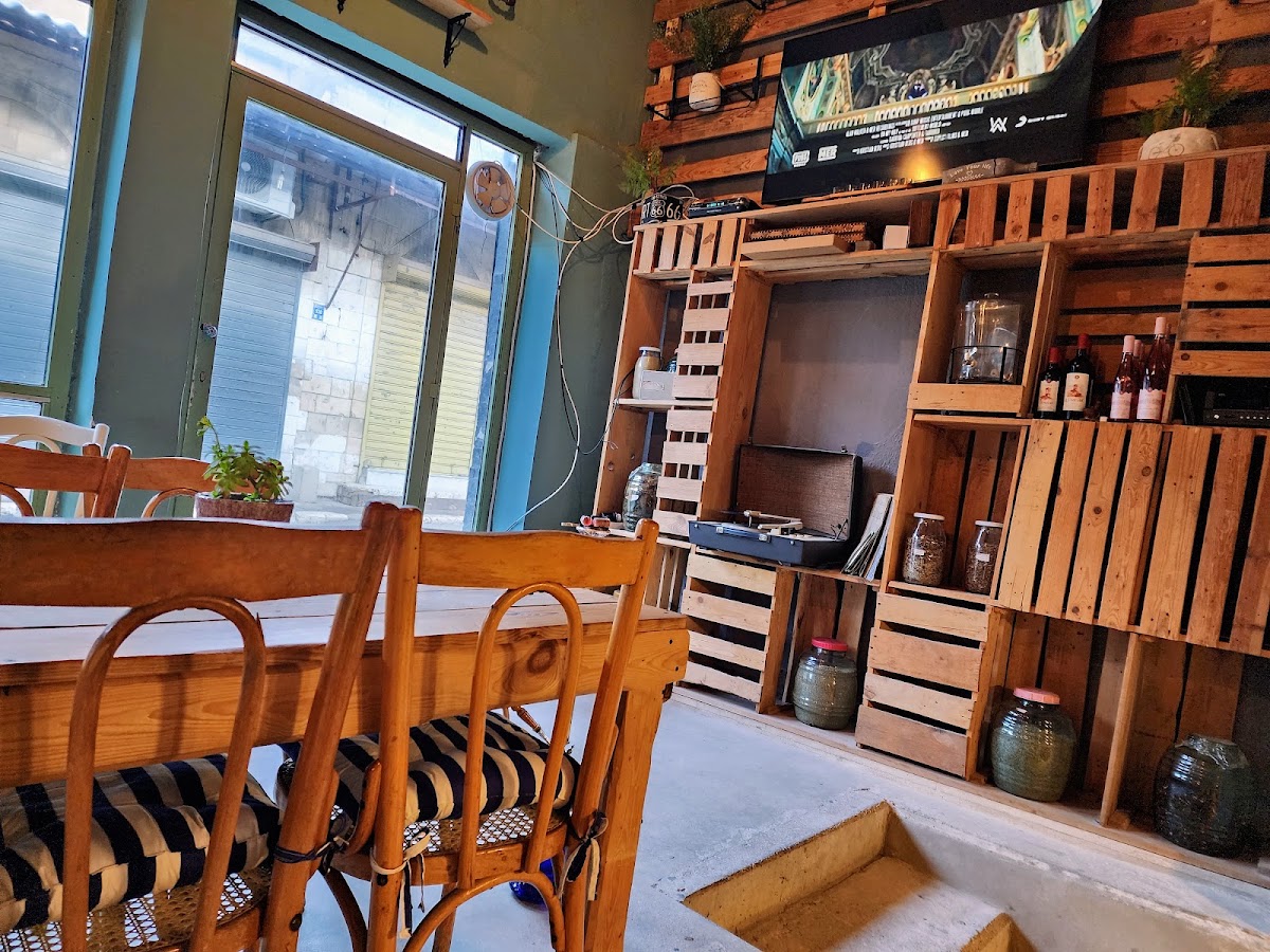 Blat Resto Bar — photograph 4