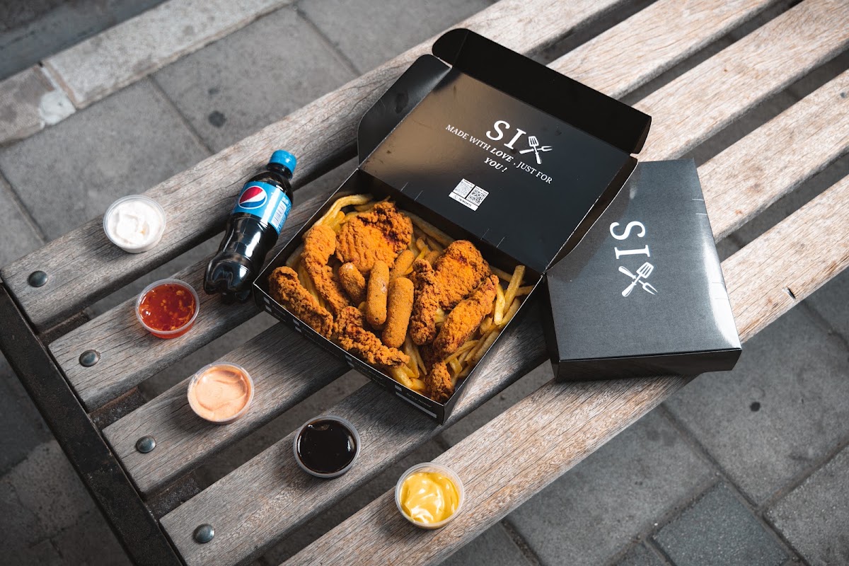 Snack Six — photograph 6