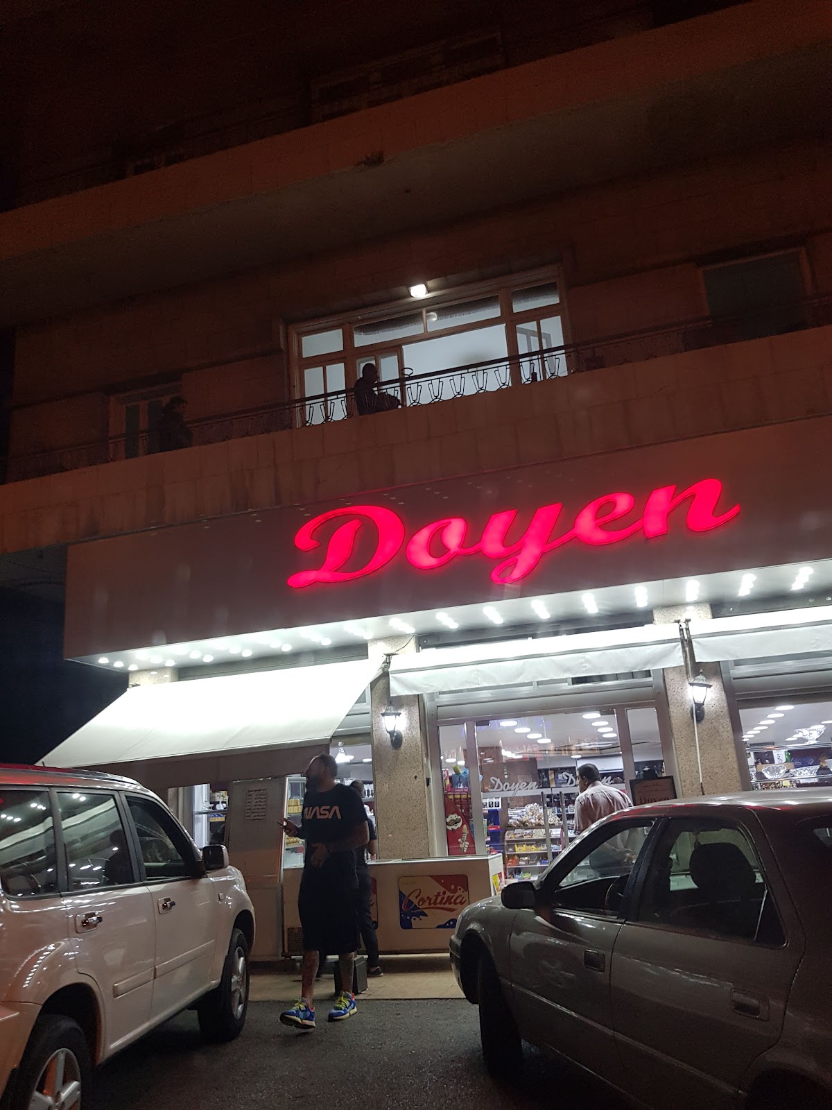 Doyen — photograph 3