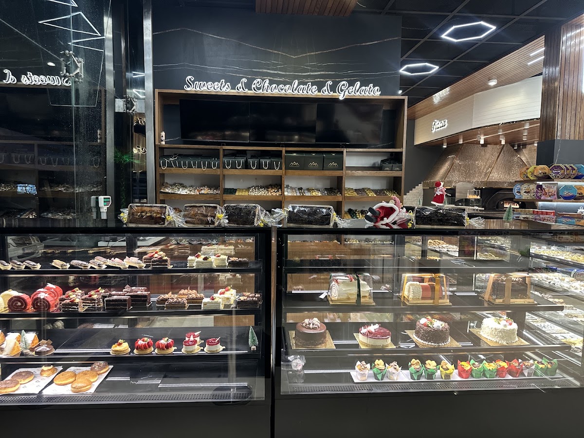 Pyramids Bakery