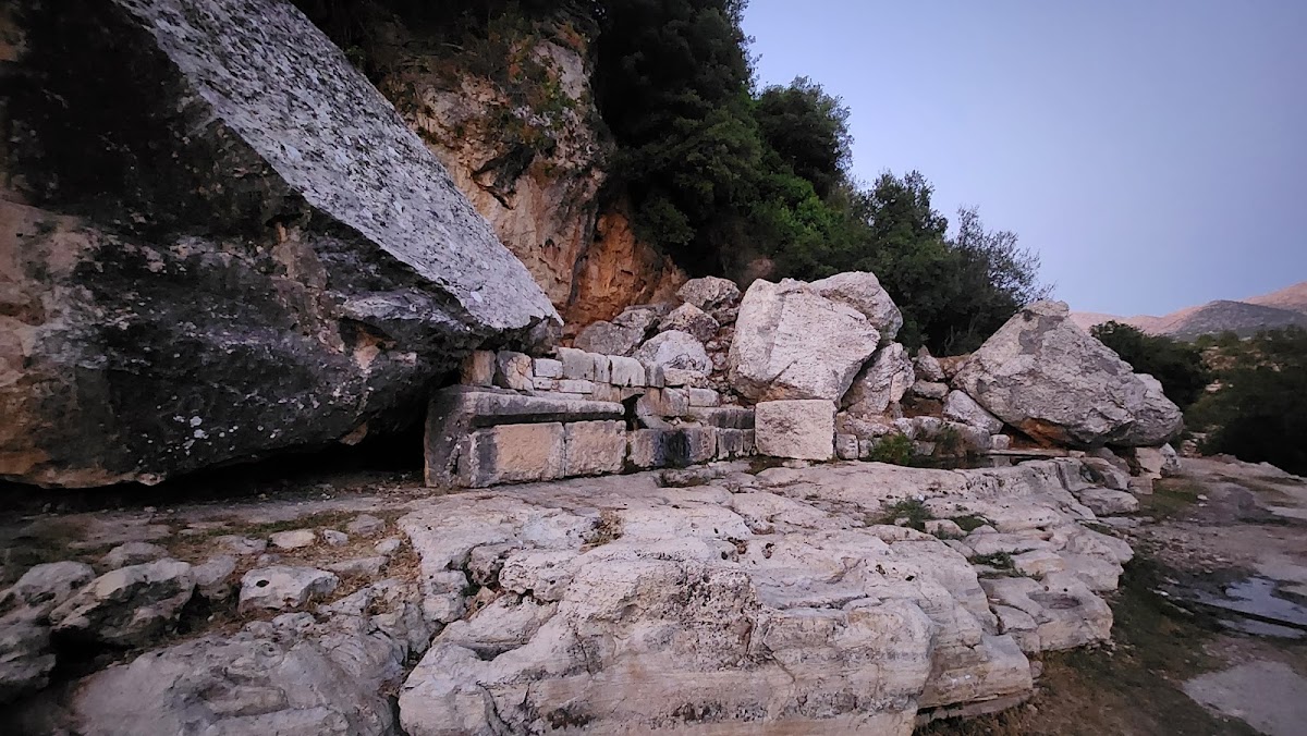 عين الصيفية — photograph 2