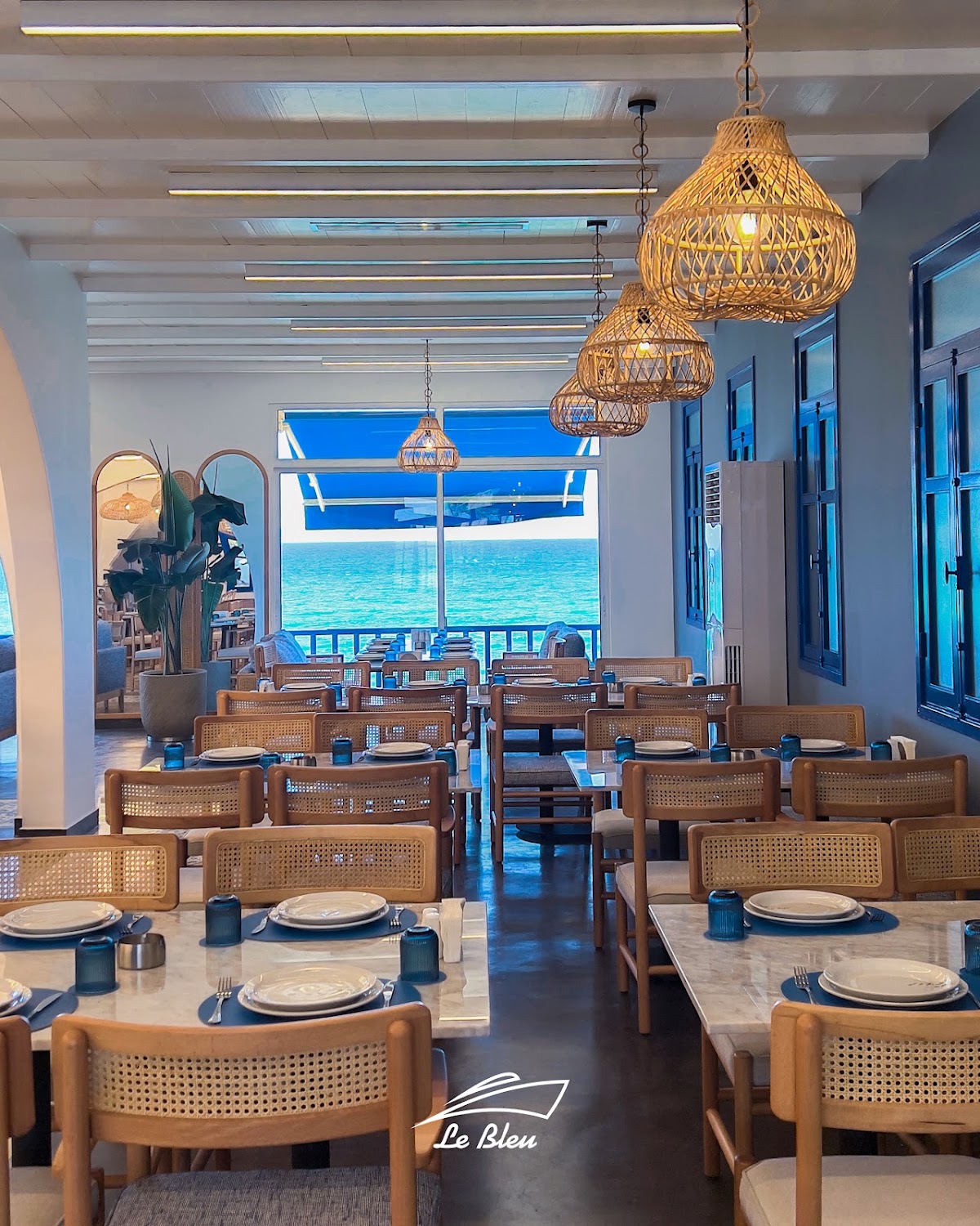 Le Bleu seafood restaurant