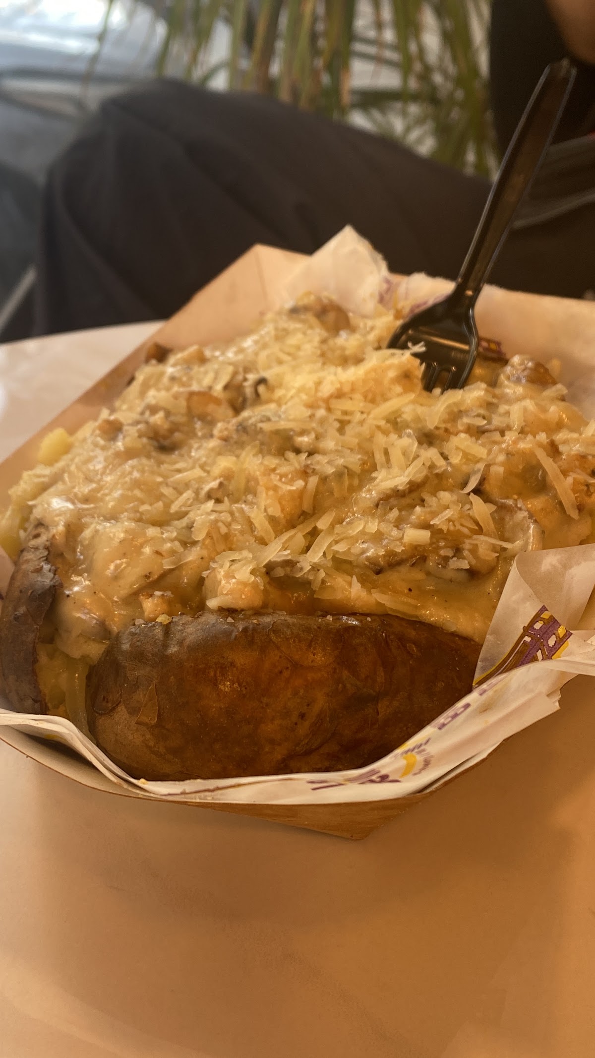 Mado's Burger — photograph 4