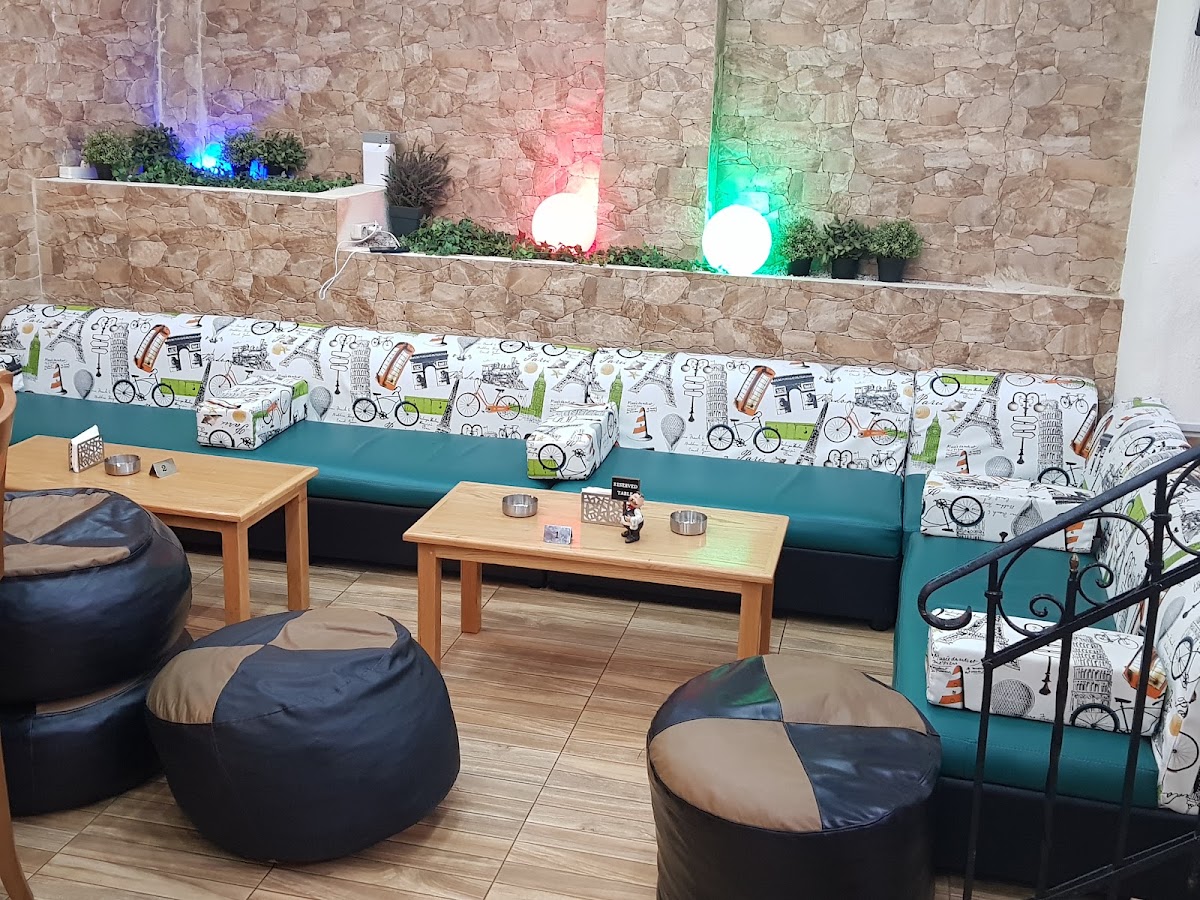 Cozy Corner Resto & Cafe