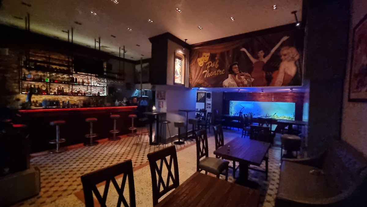 Theater Pub — photograph 3