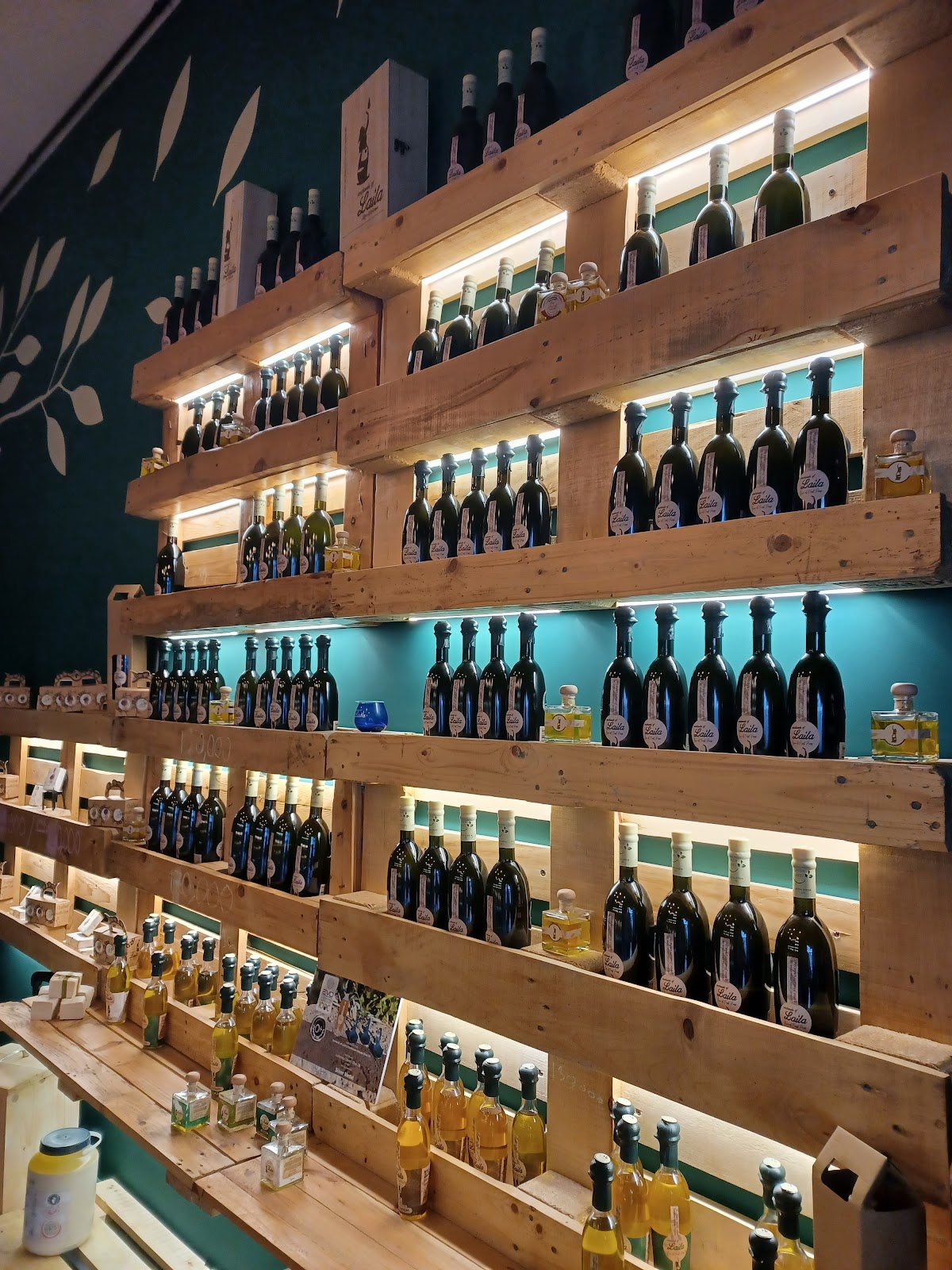 Orchards of Laila - The Shop — photograph 2